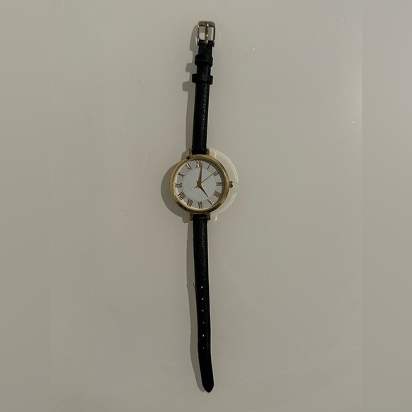 Watch - Picture 2 of 3